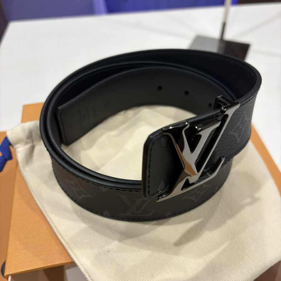 ルイ・ヴィトン モノグラム・エクリプス　サンチュール・LVイニシャル 40MM
