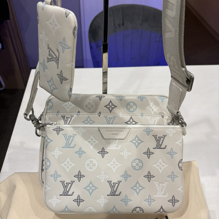 Louis Vuitton ルイヴィトン モノグラムシャドウ トリオ・メッセンジャー M28854