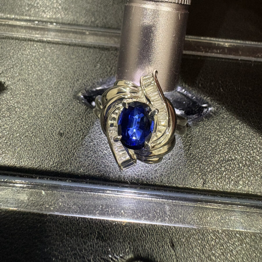 PT900 サファイアリング 1.57ct ダイヤ付